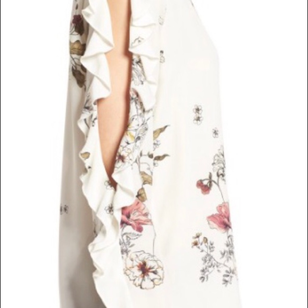 1.State Ruffle Cold Shoulder Top - Picture 4 of 7
